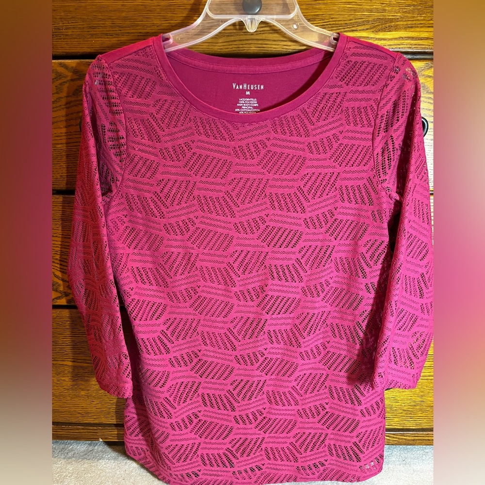Van Heusen 3/4 sleeve top.